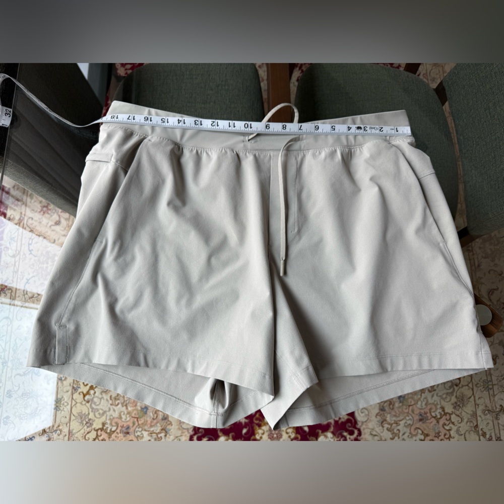 Lululemon Men’s Zeroed In Linerless Short 5”, XL - Raw Linen